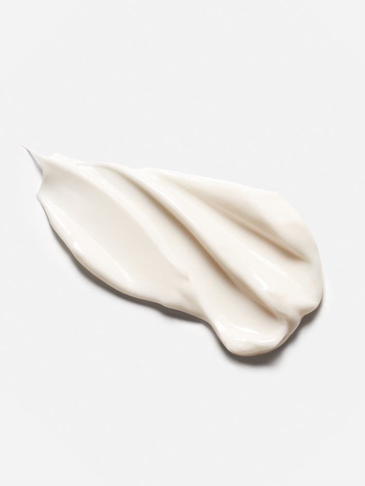 SERUMASK RAFFERMISSANT STIMULSKIN PLUS : un traitement hybride qui fusionne les bienfaits d’un sérum à l’expérience sensorielle intense d’un masque inspiré par nos protocoles d’institut, contribuant à restaurer une peau d’apparence plus ferme, 50 ml