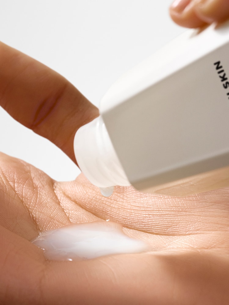 ESSENCE SCULPTANTE INTENSIVE STIMULSKIN PLUS, 150 ml