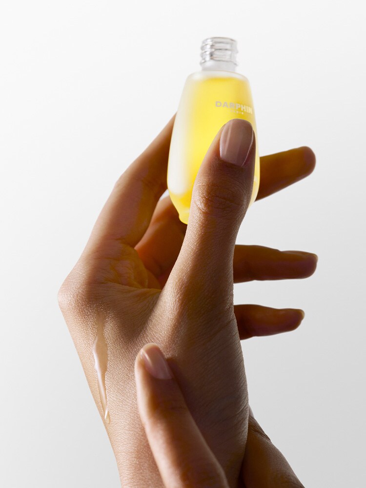 Huile nectar 8 fleurs : formulée avec des antioxydants, elle nourrit et aide à lisser la peau et à renouveler sa souplesse, 15 ml